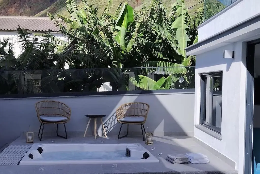 Sunset Avenue For Couple W/ Jacuzzi Spa Hot Water Paul do Mar  0*, Paul do Mar (Madeira) Portugal