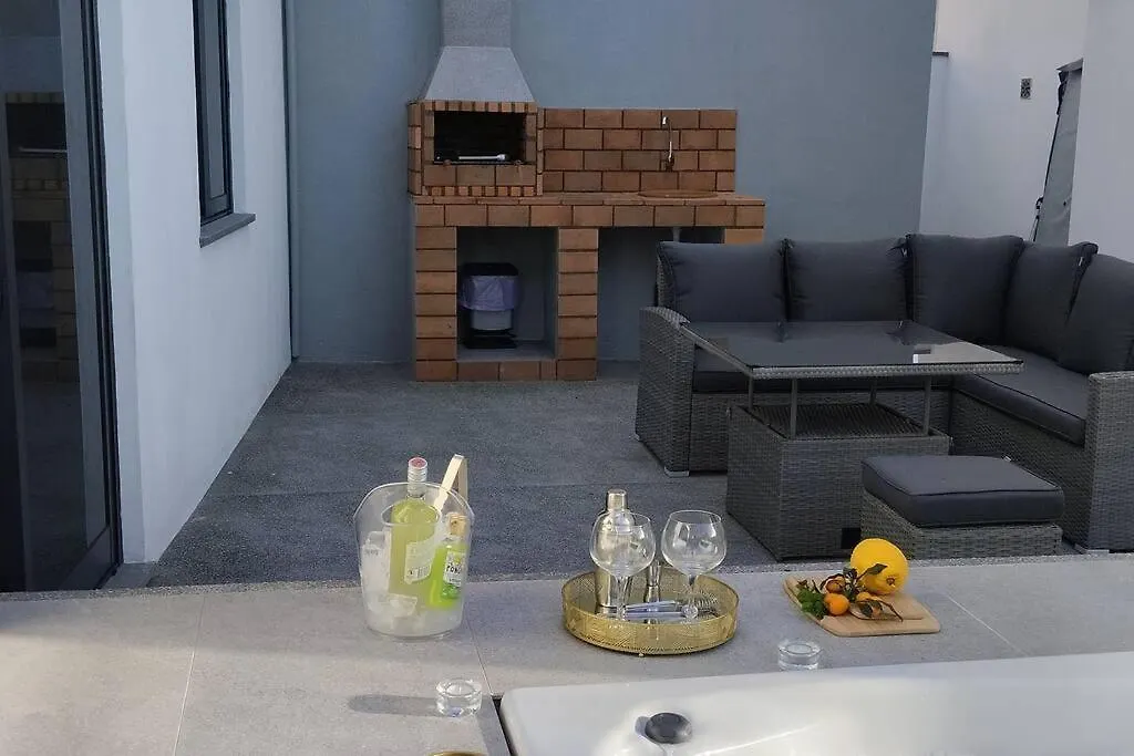 Sunset Avenue For Couple W/ Jacuzzi Spa Hot Water Paul do Mar  Holiday home